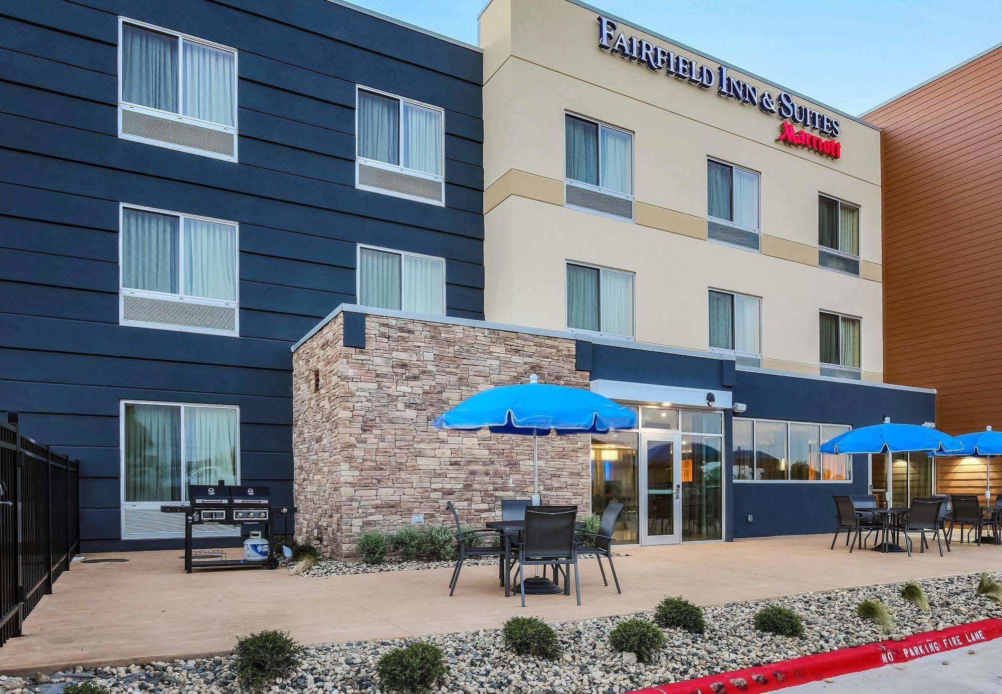 Fairfield Inn & Suites By Marriott Snyder Buitenkant foto
